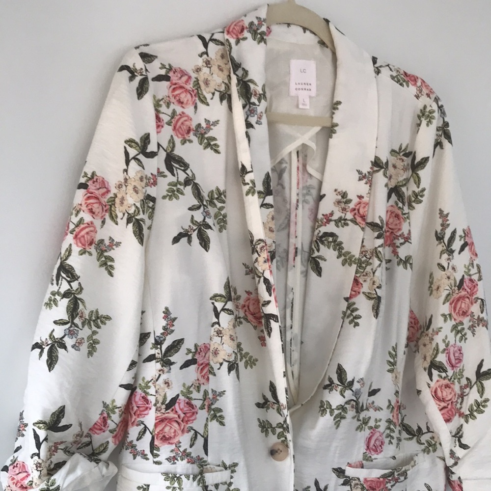Lauren Conrad Spring Floral Light Cream Blazer One Button Closure size Large - Picture 3 of 7